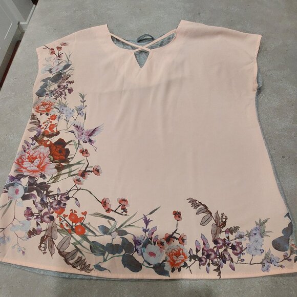 SUZY SHIER Pink Front w/Floral Print & Criss Cross on Chest Grey Knit Back - LGE - Picture 2 of 11